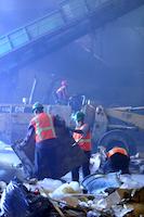Sorting Construction material waste.jpg
