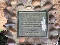 PLA-009d Fidge plaque.JPG
