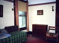 Big house 2nd floor living room 2000.jpg