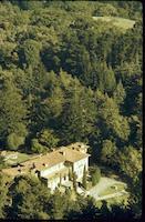 003 Lauriston mansion looking down on entry side r.jpg